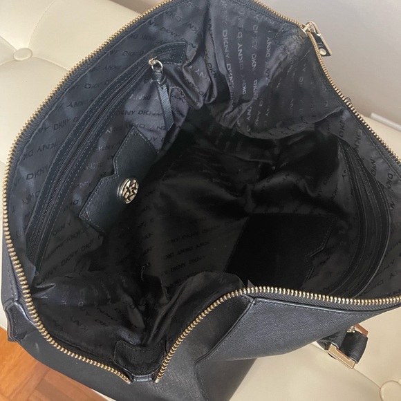 Dkny bag - Picture 3 of 3